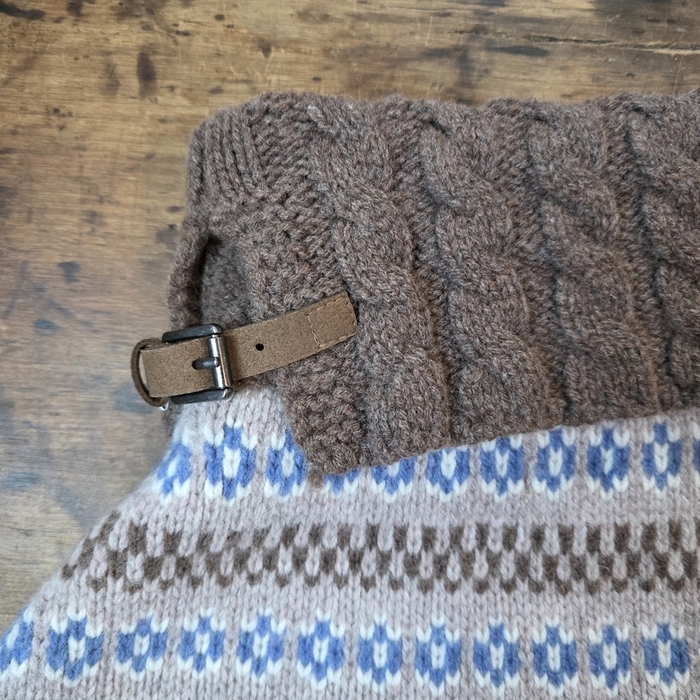 Munrospun Pure Lambswool Poncho – Size S – Cream, Brown, Wedgewood Blue - Picture 4 of 10